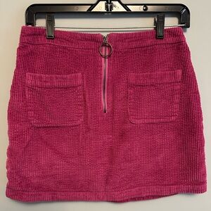 Pink corduroy front zipper skirt with pockets!